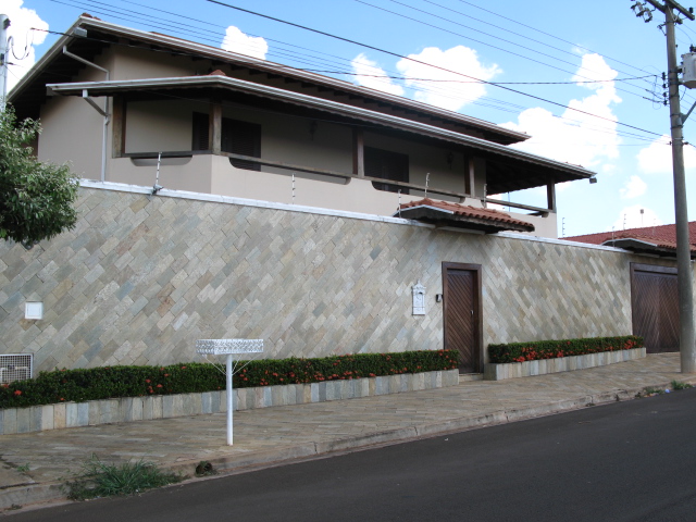 Casa à Venda no bairro Jardim Nova Bocaina em Bocaina imagem 1