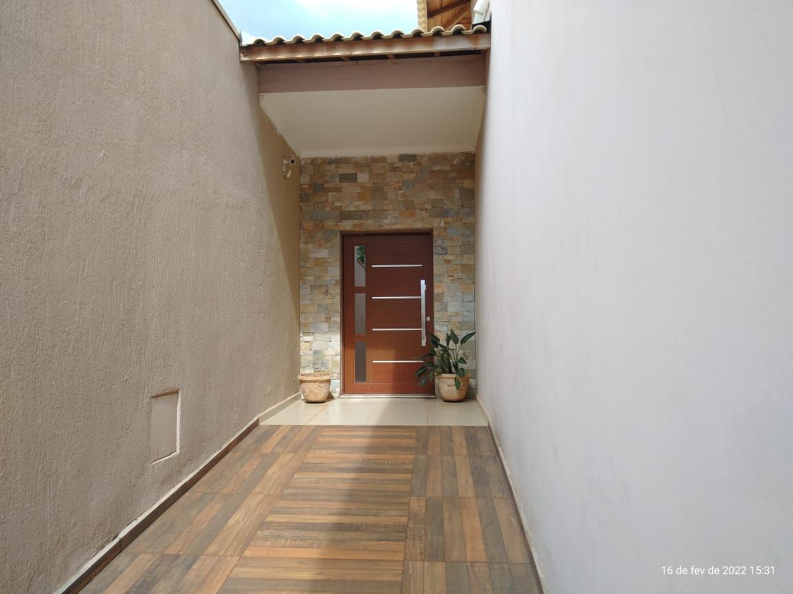 Casa à Venda no bairro CENTRO em Brotas imagem 0