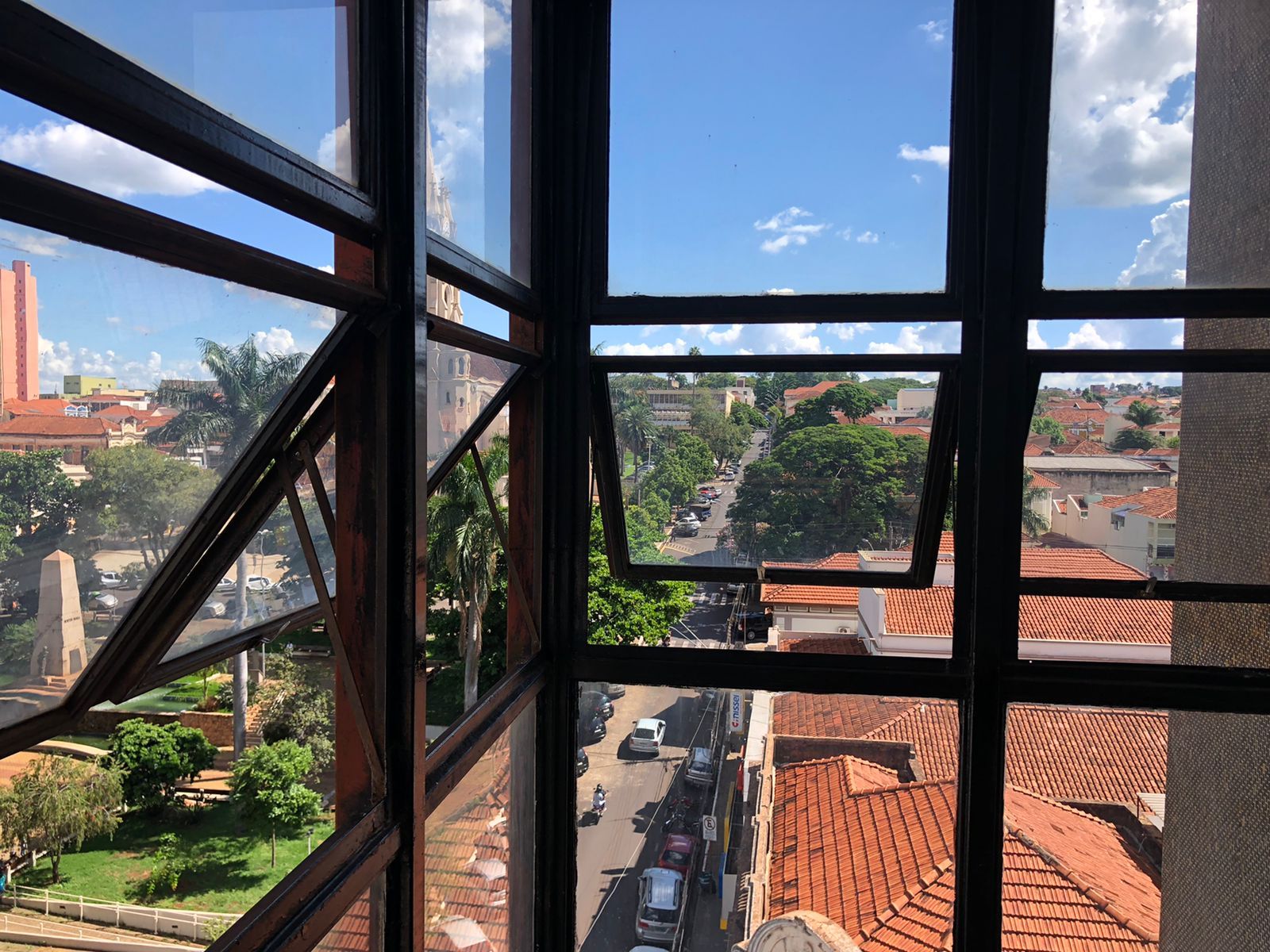 Apartamento à Venda no bairro Centro em Jaú imagem 0