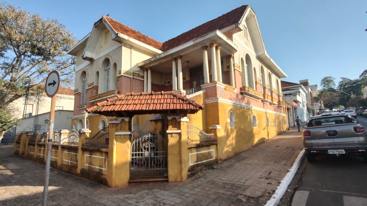 Casa à Venda no bairro Centro em Jaú imagem 0