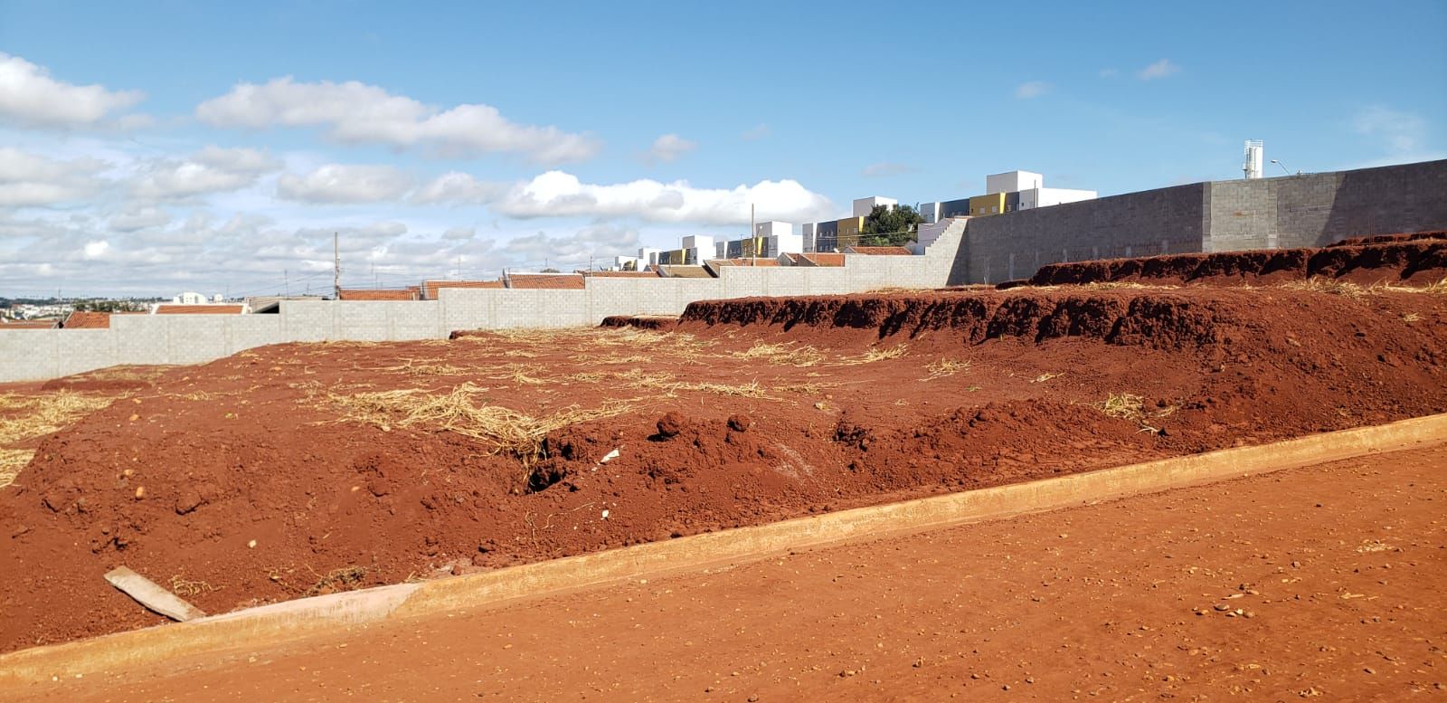 Terreno à Venda no bairro Condomínio São Joaquim em Jaú imagem 1