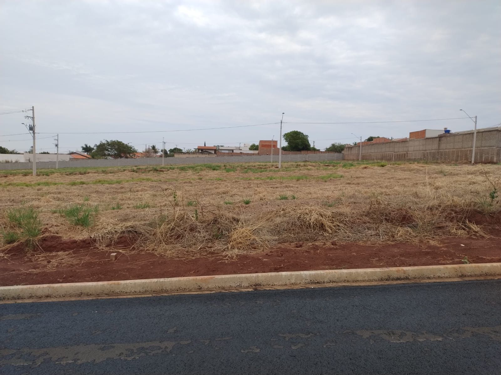 Terreno à Venda no bairro Condomínio Vedelago em Jaú imagem 5