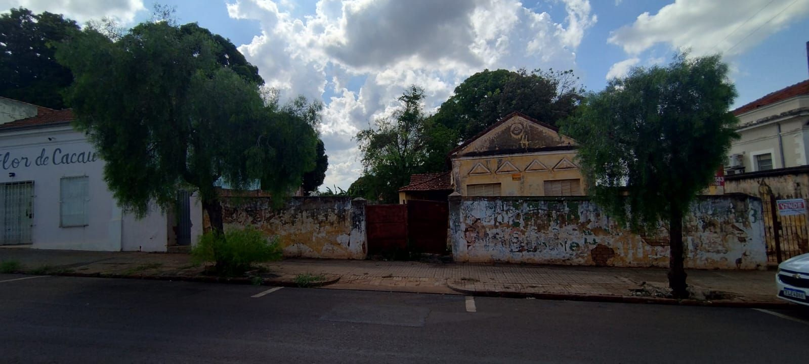 Terreno à Venda no bairro Centro em Bocaina imagem 0