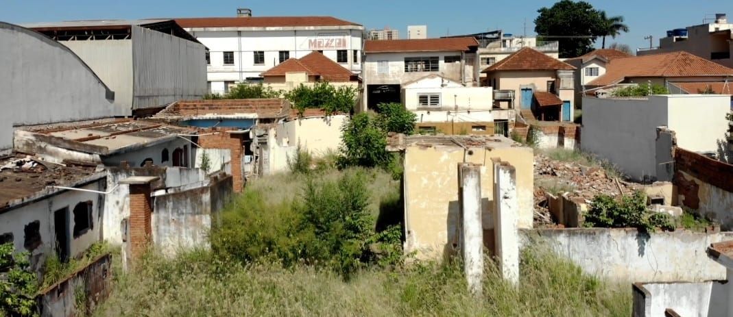 Casa à Venda no bairro Centro em Jaú imagem 2