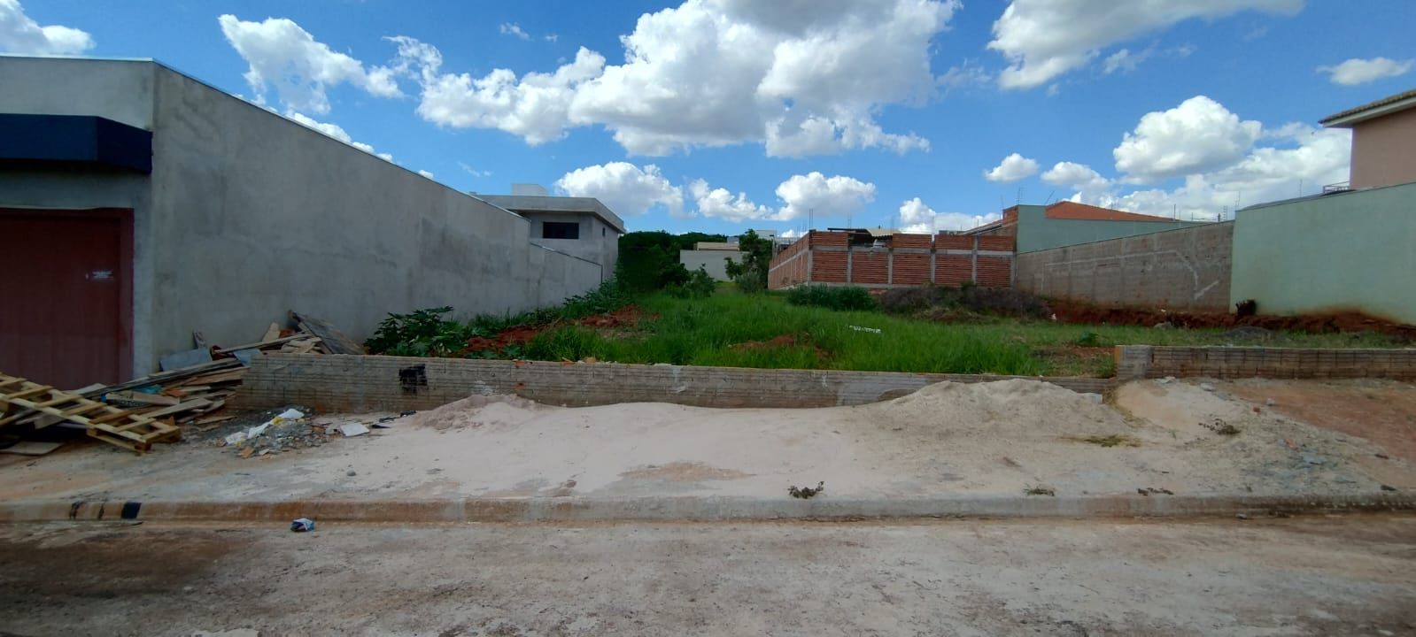 Terreno à Venda no bairro Jardim Juliana em Jaú imagem 0