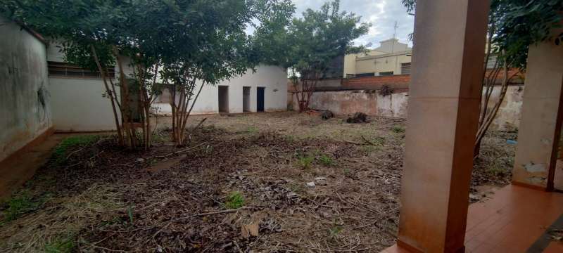 Casa à Venda no bairro Centro em Bariri imagem 10