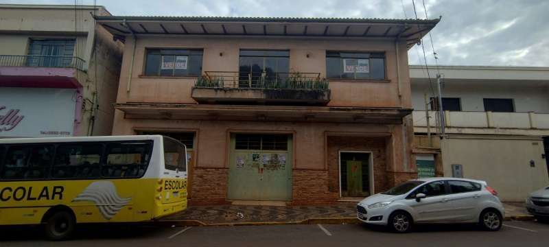 Casa à Venda no bairro Centro em Bariri imagem 0