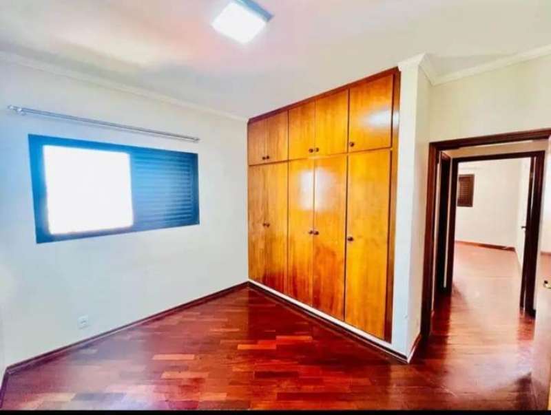 Apartamento à Venda no bairro Centro em Jaú imagem 2