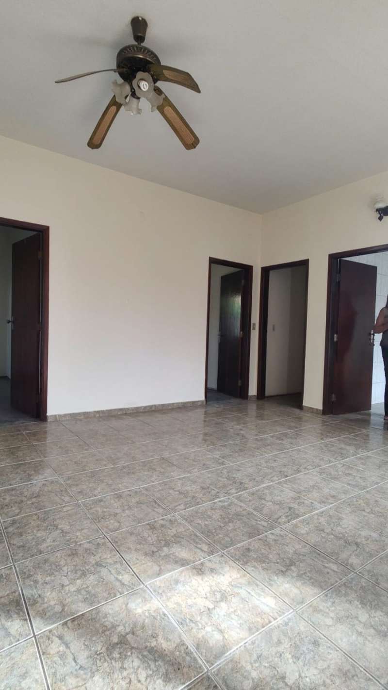 Casa à Venda no bairro Centro em Jaú imagem 2