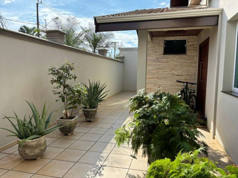 Casa à Venda no bairro Jardim Alvorada II em Jaú imagem 22