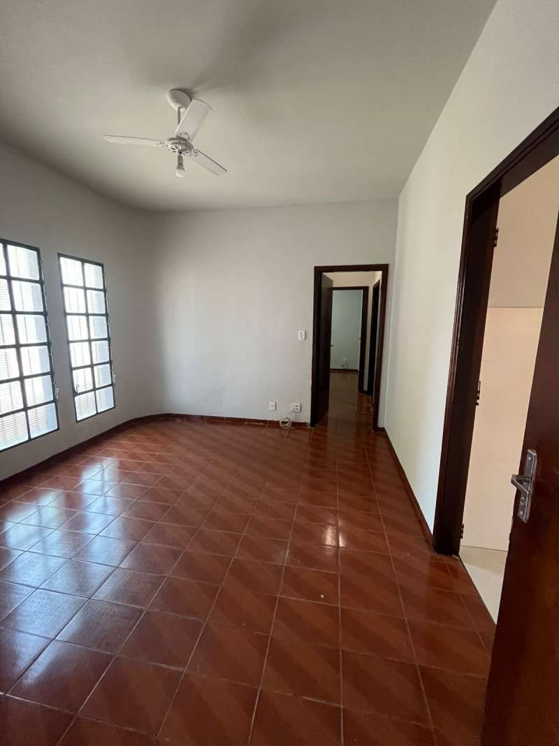 Casa à Venda no bairro Vila Netinho em Jaú imagem 2